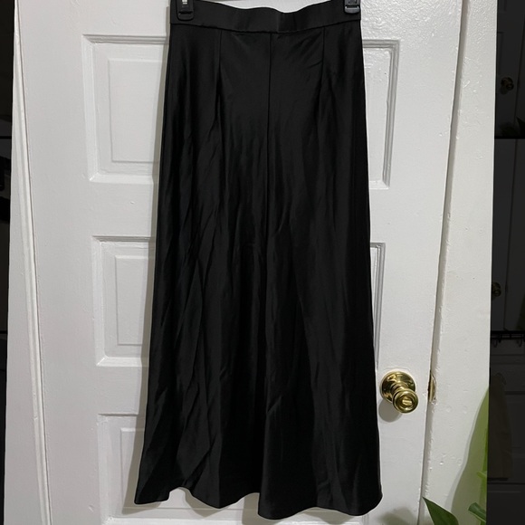 Zara Dresses & Skirts - Zara satin skirt size XS